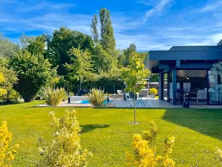 superbe villa récente 7 pièces – 1 537 m² de terrain  piscine  jacuzzi  au calme sans vis 