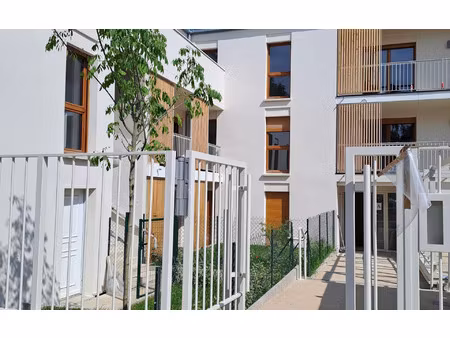 location appartement  m² t-2 à noisiel  937 €