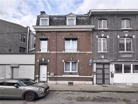 maison 2 chambres avec grenier aménageable à proximité des c