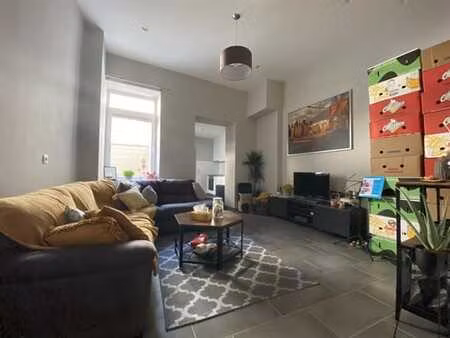 appartement 1 chambre au rez-de-chaussée avec terrasse. libr