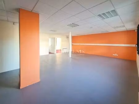 location bureaux 117 m²