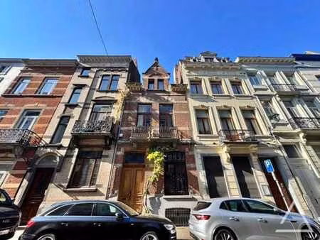 chatelain - maison unifamiliale avec terrasse et jardin