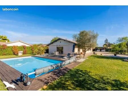 maison 6 pièces 163 m²