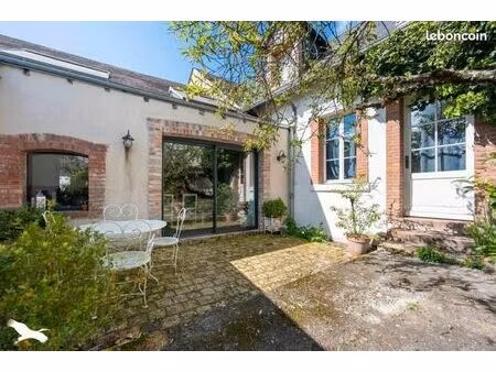 maison de ville 6 pièces 194 m²