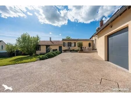 maison 6 pièces 153 m²