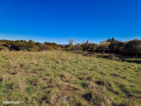 terrain 627 m² lorgues