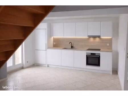 appartement f3 + parking privé
