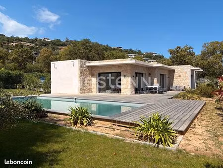 maison 5 pièces 186 m²