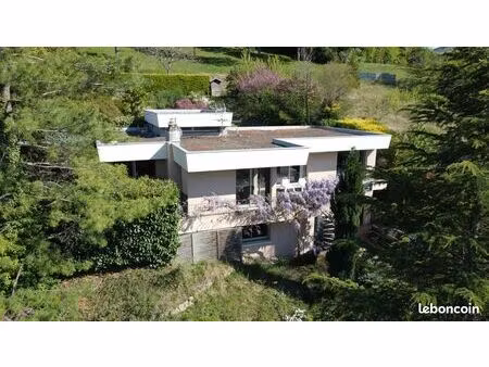 villa 7 pièces 162 m²