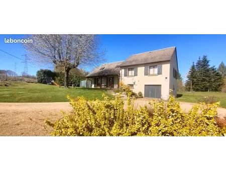 maison 9 pièces 147 m²