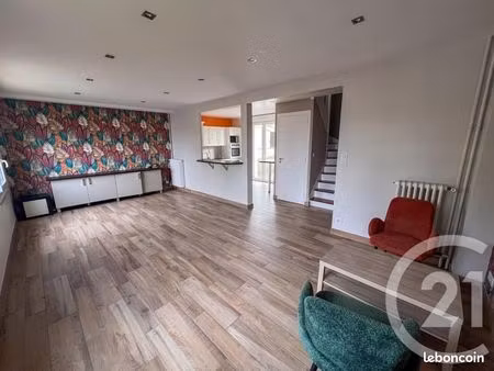 maison 4 pièces 80 m²