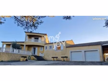 villa 6 pièces 204 m²