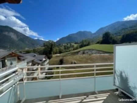 appartement t 2  terrasse  emplacement privatif pour voiture