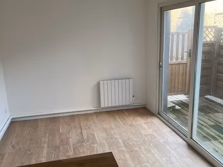 loue appartement dans résidence calme