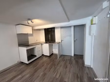 t2 la roquebrussanne