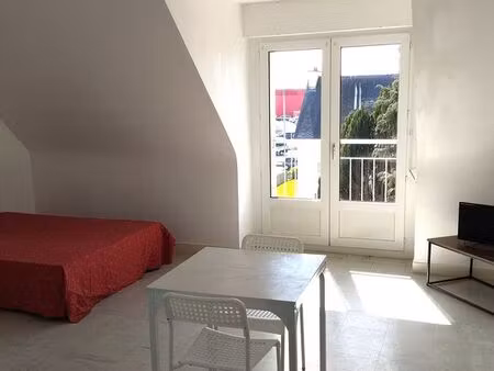 studio st martin/morlaix 415 euros