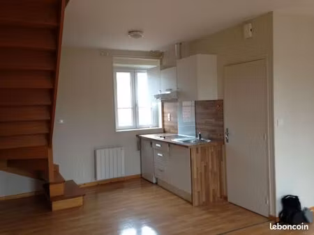 guignicourt hypercentre t2bis a louer