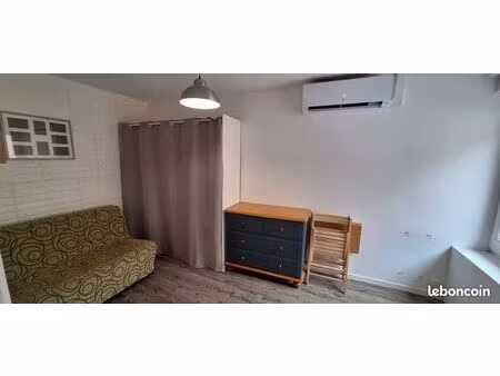 studio t2 meublé lumineux avec cour – rue calme  climatisé