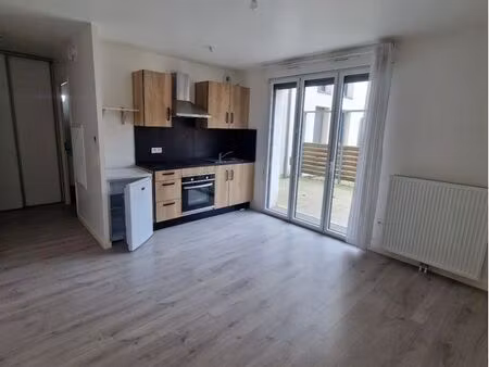 studio 24m2 avec grande terrasse – amiens gare – 390