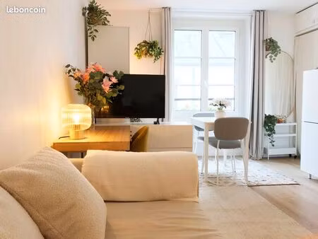 studio d’architecte 20m² versailles – rue hoche – cocon calme et ensoleillé