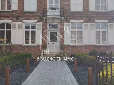maison 9 pièces 240 m²