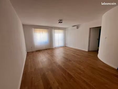 appartement t2 bis 70 m2