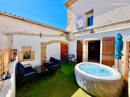 grand studio / t2 avec cour privative – parking – résidence calme à la campagne proche aig