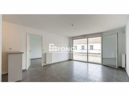 le bourget – 2 pièces 45 m² avec terrasse 28 m² et parking – résidence récente