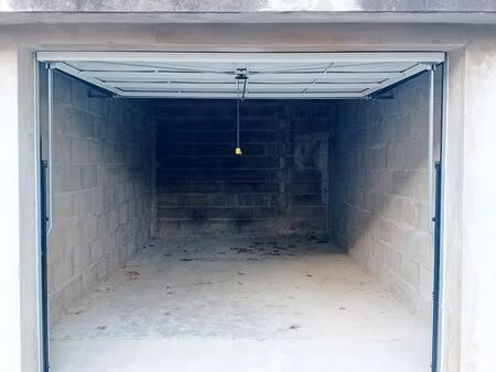 garage/box à loyer