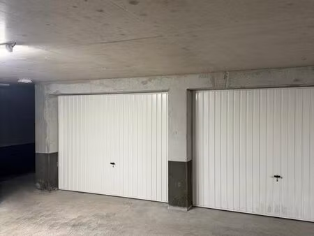 garage à louer