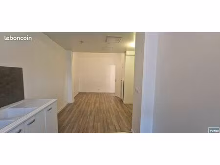 studio 1 pièce 26 m²