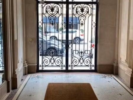 location studio paris 08 courcelle