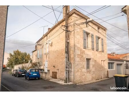 maison en pierres centre la couronne