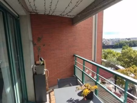 loue t1 et parking intérieur