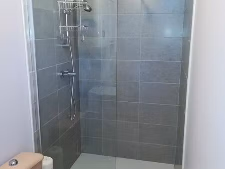 logement étudiant meublé avec balcon