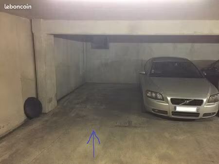 place parking couverte et sécurisée - rue de pessac bordeaux