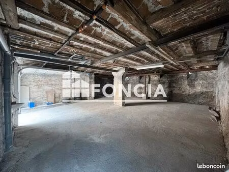 parking 83 m² firminy