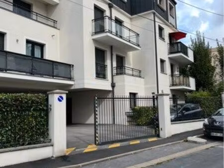 location place de parking