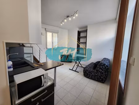 studio avec mezzanine + 2 places de parking