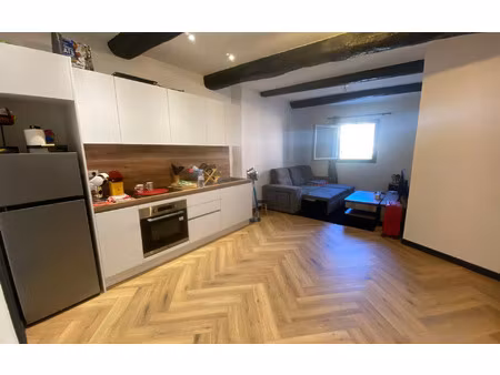 location appartement  55 m² t-3 à ollioules  696 €