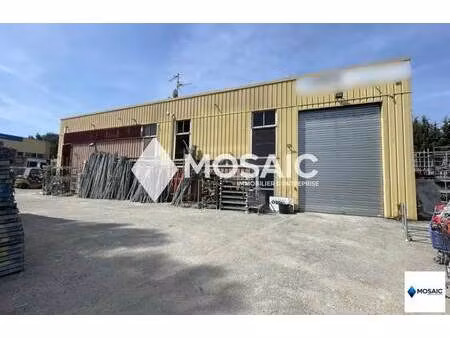 vente local d'activités 900 m²