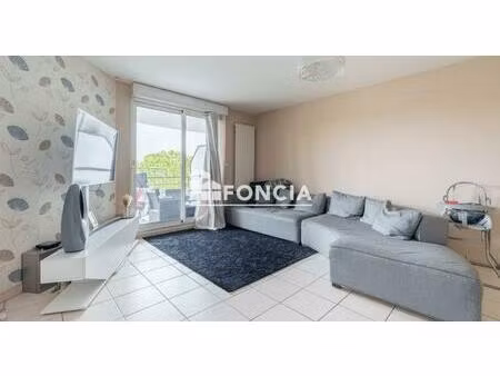 secteur nord de dijon  proximité nation  très agréable t3