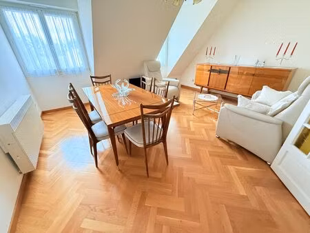 eckbolsheim - grand 2 pièces avec garage