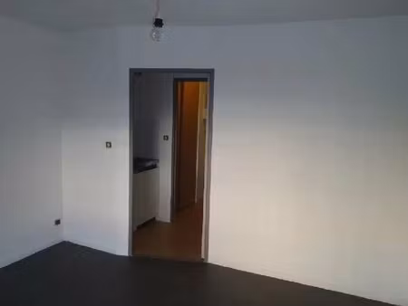 t1 avec parking proche metro