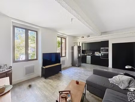 grand t2 dans ancienne chartreuse