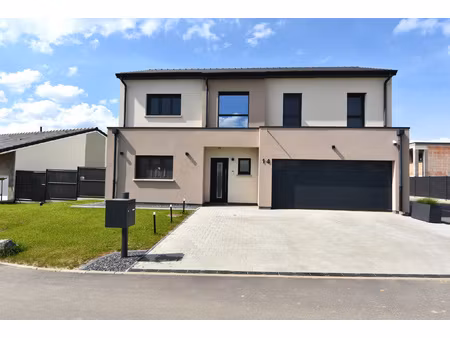 breistroff-la-grande - maison individuelle de 140 m2 sur 5.3