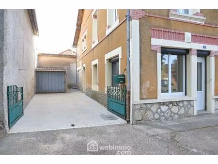 maison de ville - 86m² - saint-secondin