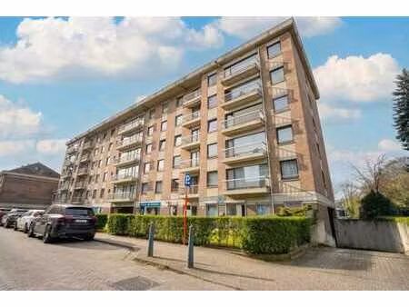 appartement 2 ch à proximité du centre de huy !