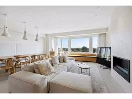 appartement rénové de 118m² avec une vue magnifique sur le