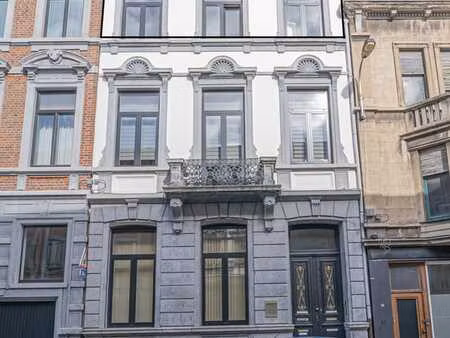 appartement 1ch. rénové dans le quartier sainte-véronique